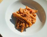 Foto del passaggio 5 della ricetta Penne con ricotta e pomodoro
