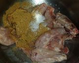 A picture of step 2 of Chicken vegetable macroni kabab.