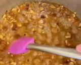Foto del paso 3 de la receta: Pastel de yogur con cobertura de miel y frutos secos
