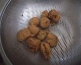 A picture of step 5 of Khatty laddu.