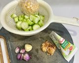 Foto langkah ke 1 dari resep Sayur Oyong Jagung Bersantan.