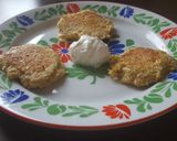 Fokhagymás-parmezános karalábé tócsni recept fázis 4 fotója