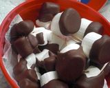 A picture of step 5 of For Valentine's Day -- Super Easy Chocolates.