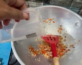 Foto langkah ke 2 dari resep Oseng Jamur Tiram dan Ayam.