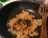 A picture of step 5 of Caramelized Onion.
