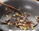 A picture of step 6 of Shrimp Pasta with Shitake Mushroom.