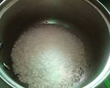 A picture of step 4 of Besan Halwa.