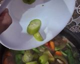 Foto langkah ke 3 dari resep Asem-asem iga sapi buncis dan wortel.
