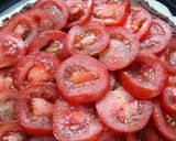 A picture of step 8 of Sig's Olive, Pesto and Tomato Tartlet.