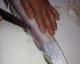 A picture of step 5 of A Fisherman's Recipe for Largehead Hairtail Sashimi.