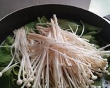 Foto langkah ke 3 dari resep Shabu-shabu / steamboat cedea cartoon anak.