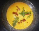 Foto del paso 3 de la receta: Crema de zanahoria, con rúcula, parmesano y picatostes de jamón