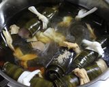 A picture of step 5 of Kombu Rolls with Chicken Breast in a Pressure Cooker.