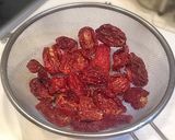 A picture of step 6 of All-purpose Dried Tomatoes Marinated in Anchovy Oil.