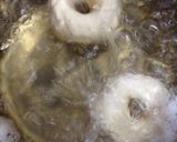 A picture of step 10 of Hand Kneaded Chewy Bagels.