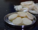 A picture of step 1 of Probiotic Plantain stem Juice With Yakult.