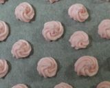 A picture of step 3 of Simple & Cute Sakura-Coloured Meringue Cookies.