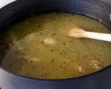 A picture of step 4 of Chicken stock.