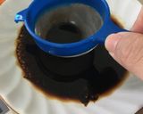 Foto langkah ke 1 dari resep Dalgona Coffee.