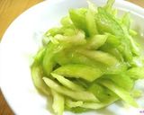 A picture of step 6 of Daikon Radish Namul.