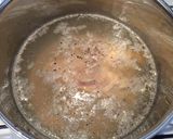 Foto del paso 2 de la receta: Consomé de pollo (base para cocinar)