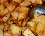 आलू टमाटर की सब्जी(aloo tamater ki sabzi recipe in hindi) रेसिपी चरण 2 फोटो