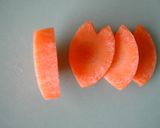 A picture of step 4 of Flower Petal Shaped Carrot Slices (for Garnish).