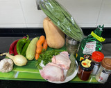 Foto del paso 1 de la receta: Paella de verduras y pollo aromático