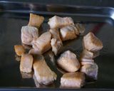 A picture of step 3 of Japanese-Style Salmon and Mushroom Tofu Cream Pasta.