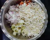 A picture of step 2 of Chickpea Bhel.