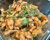 Gambar langkah 4 resipi Resepi Ayam/Daging Pad Kra Pao.