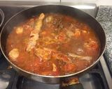 Foto del paso 3 de la receta: Estofado de pollo con tomate natural con fideos codito