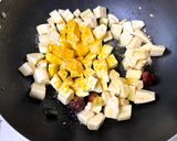 A picture of step 3 of Raw Banana Sukka (Balakai Sukka - Mangalorean style).