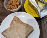 Foto langkah ke 2 dari resep Roti Bakar Isi Apel.