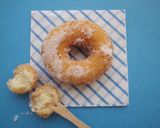A picture of step 13 of Auntie Machi's Beloved Donuts.