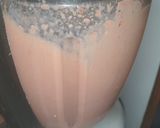 A picture of step 3 of Chikoo choco latte.