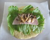 A picture of step 6 of Lettuce and Mushroom Rice Flour Crepes.