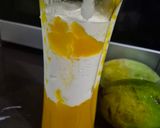 Foto langkah ke 3 dari resep Mango Lassi.