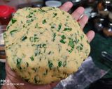 A picture of step 2 of Methi paratha.