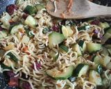 Pas rețetă Noodles cu zucchini și chorizo 4 fotografie