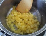 A picture of step 2 of Apple Crumble Cake.