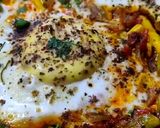A picture of step 10 of Egg shakshuka.