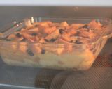Foto langkah ke 5 dari resep Bread Pudding with Vanilla Sauce yang sangat enakk.