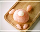A picture of step 1 of Bunny Character Bento For Valentine's Day.