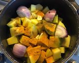 Une image de l'étape 2 de Purée de courge jaune au quatre épices et curcuma.