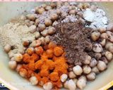 A picture of step 2 of Spicy chole.