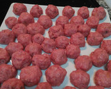 A picture of step 3 of Simple Meatballs.
