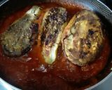 Foto del paso 7 de la receta: Berenjenas en salsa de tomate y papas con finas hierbas🤔🍲🍱