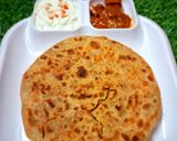 A picture of step 6 of Sattu Paratha.
