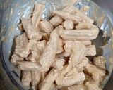A picture of step 1 of Baby corn chilli.